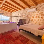 Luxury And Cosy Вілла
