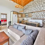 Luxury And Cosy Вілла *
