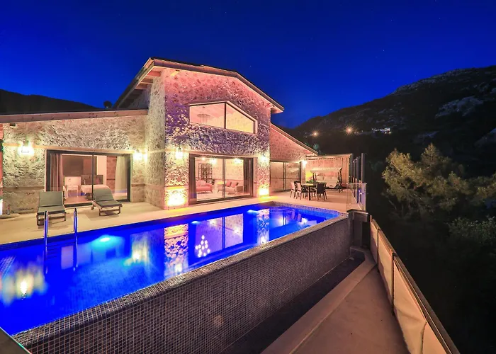 Luxury And Cosy Villa *