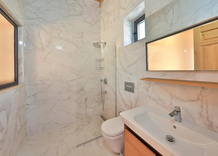 Luxury And Cosy Villa