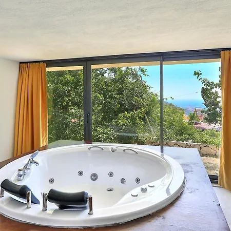 Luxury And Cosy Villa Kas